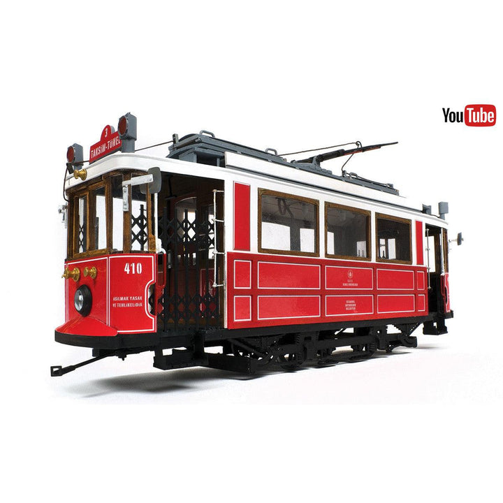 Maqueta del tranvía Istanbul de madera y metal