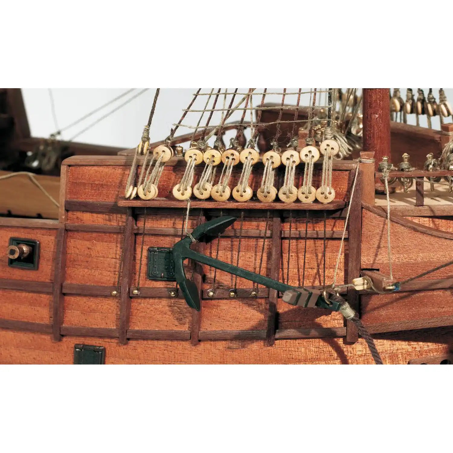 Maqueta de barco de madera San Martín