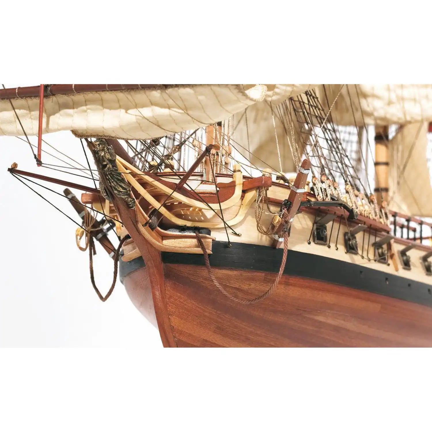 Maqueta de barco de madera Diana