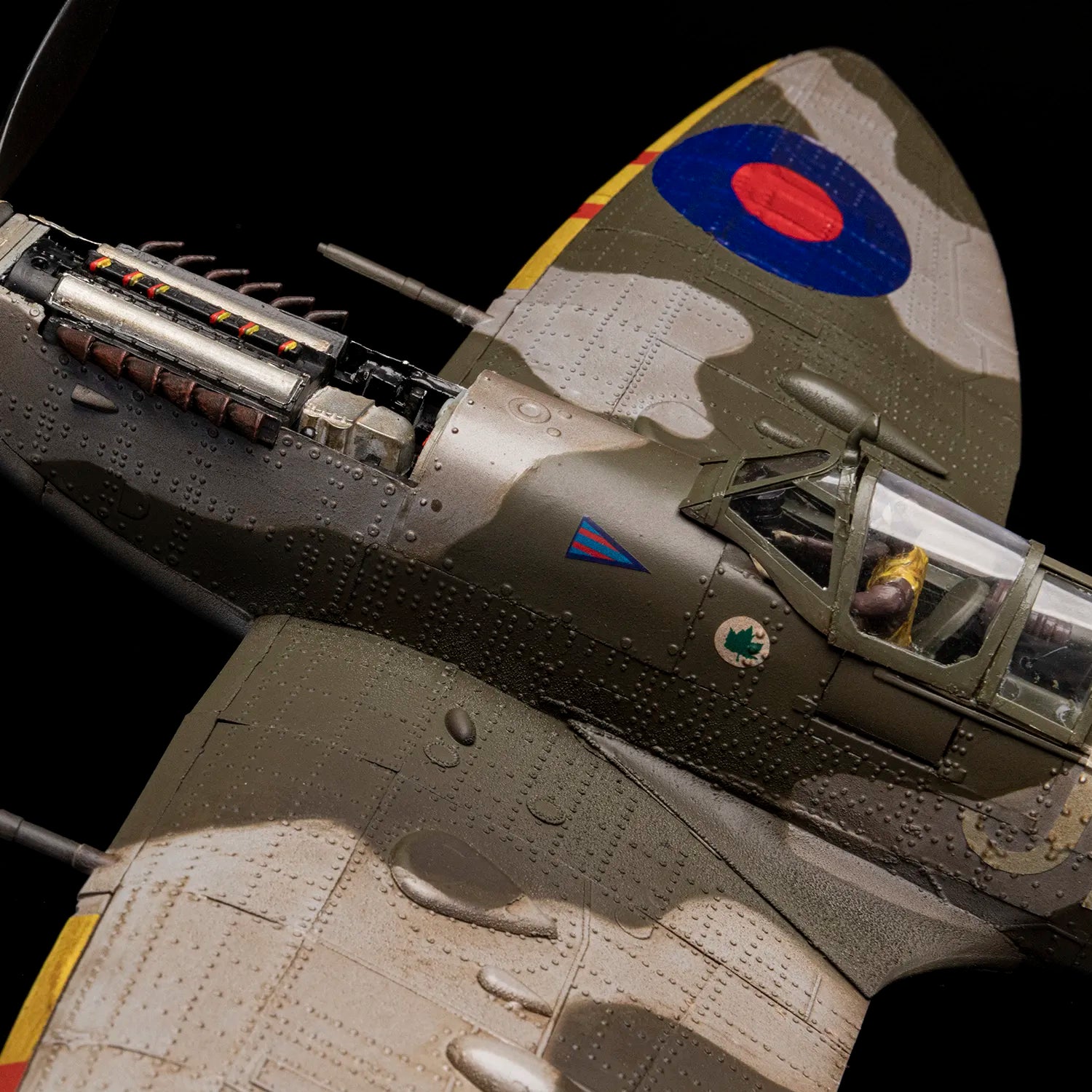 Supermarine Spitfire Mk IXc EN398 Aircraft Model – Second World War – 1/24 Scale