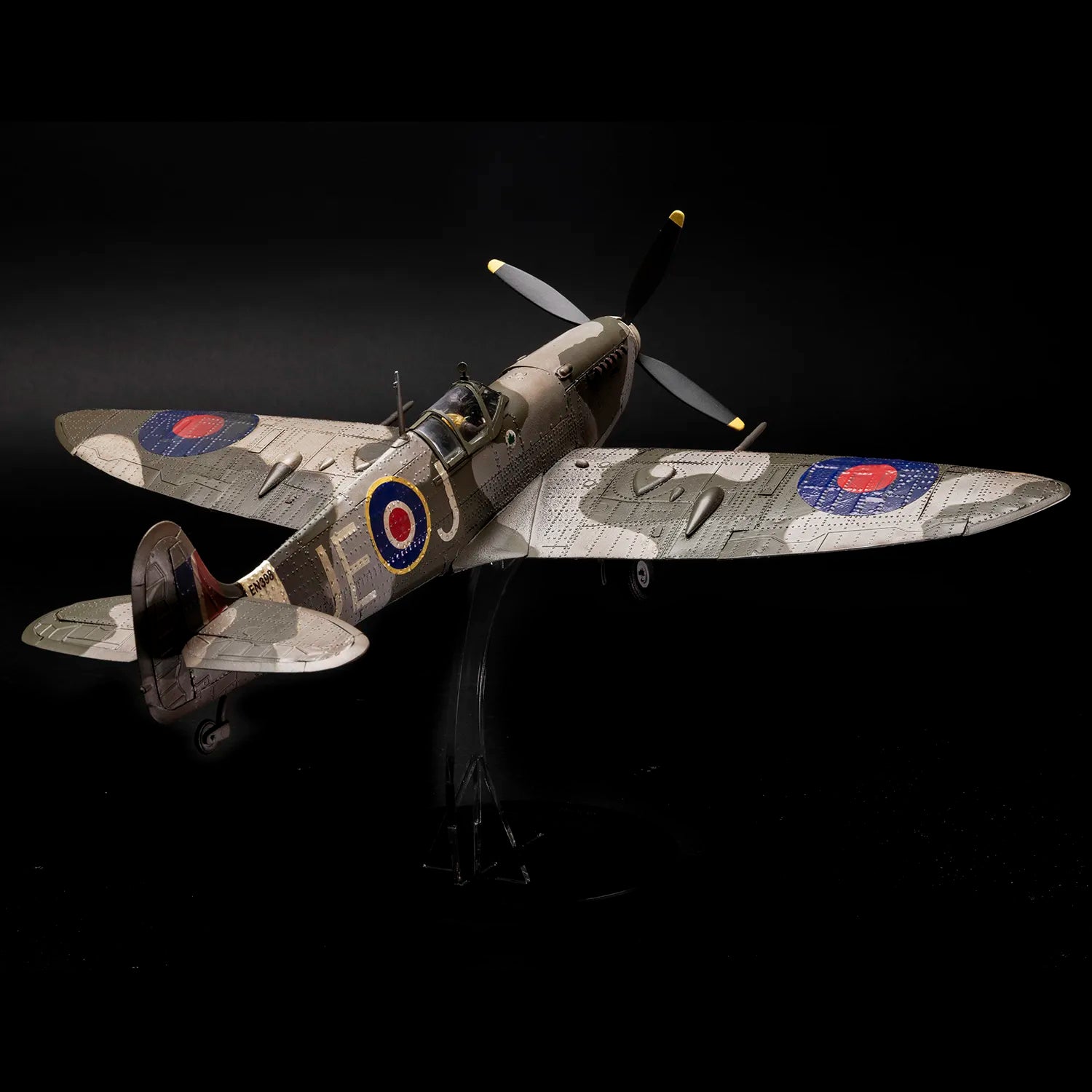Supermarine Spitfire Mk IXc EN398 Aircraft Model – World War II – 1/24 Scale