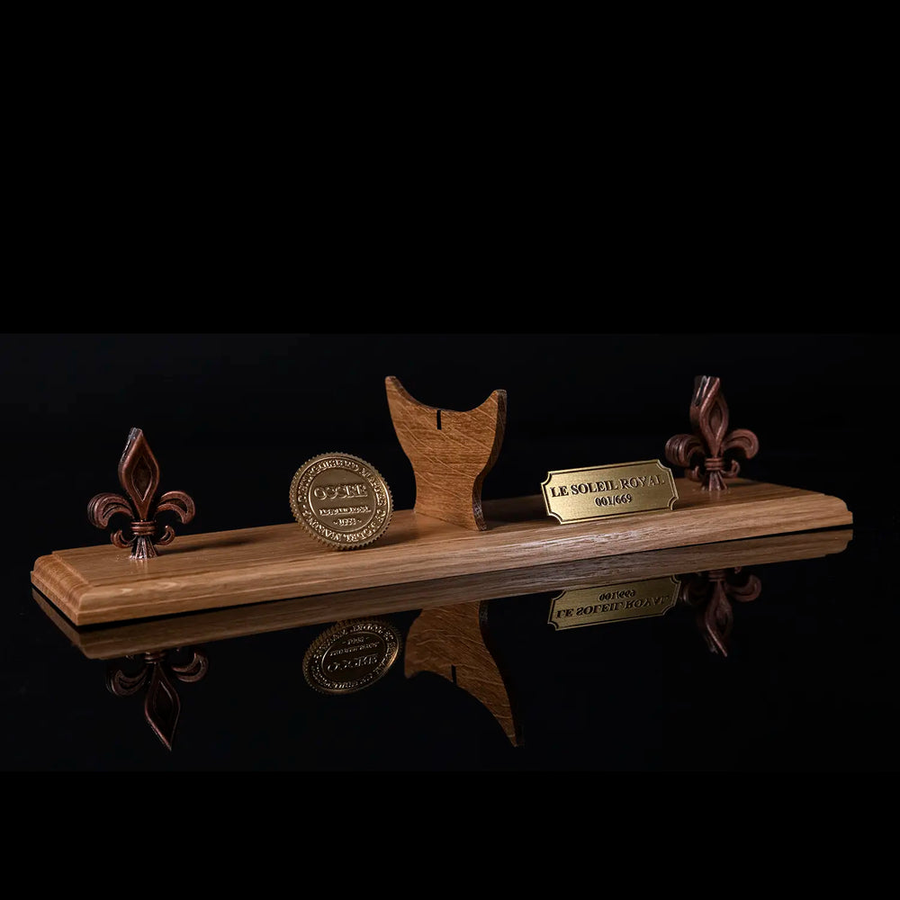 Soleil Royal display stand