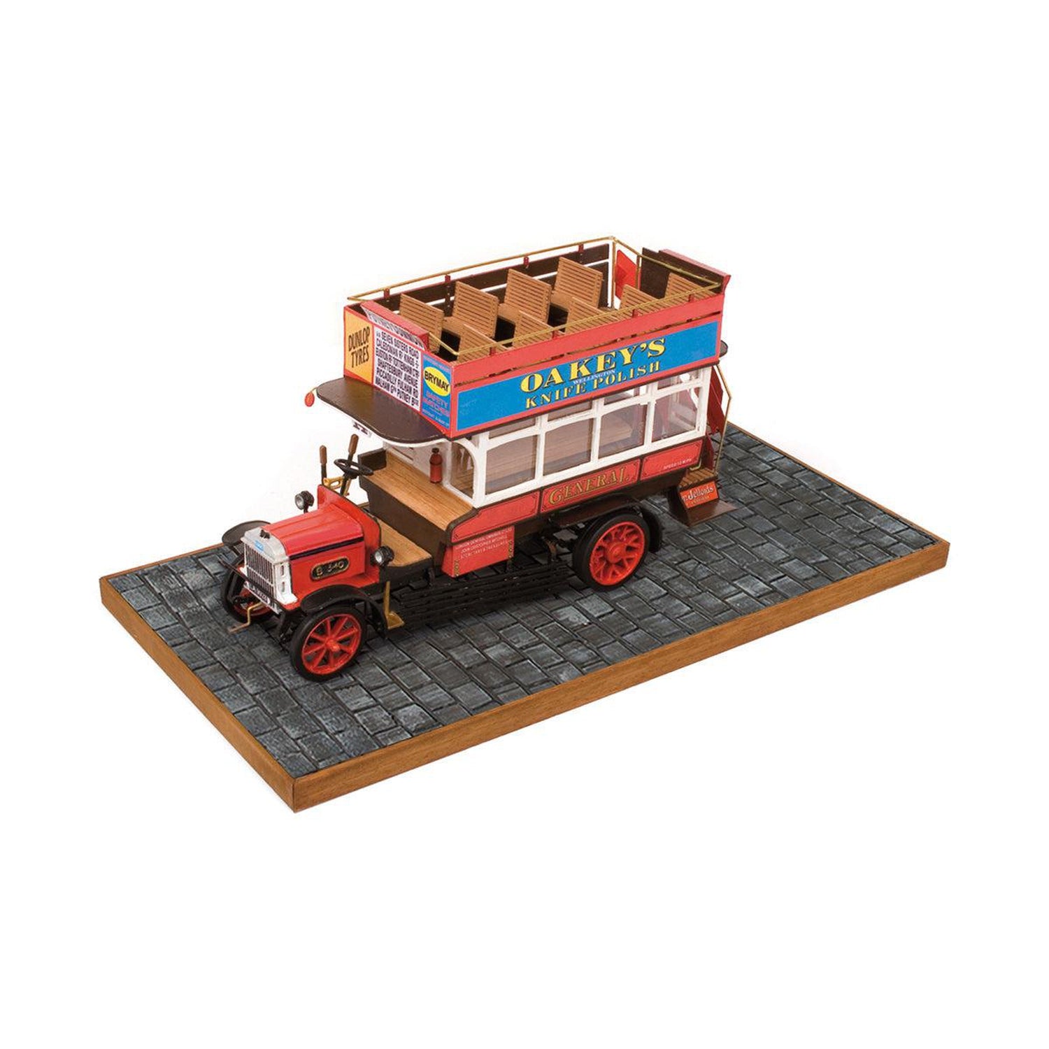 Maqueta de madera AEC bus B-type
