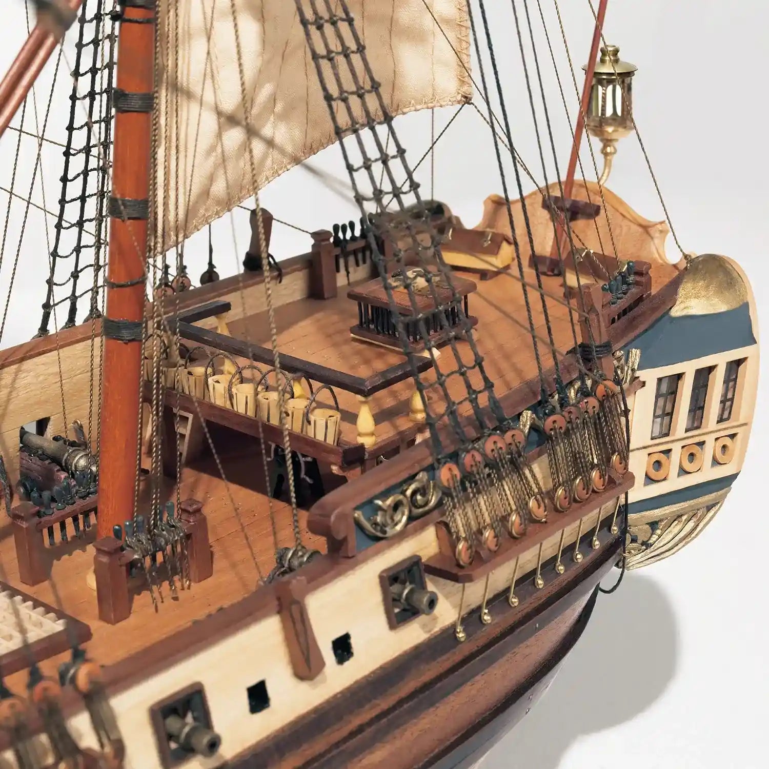 Maqueta de barco de madera La Candelaria