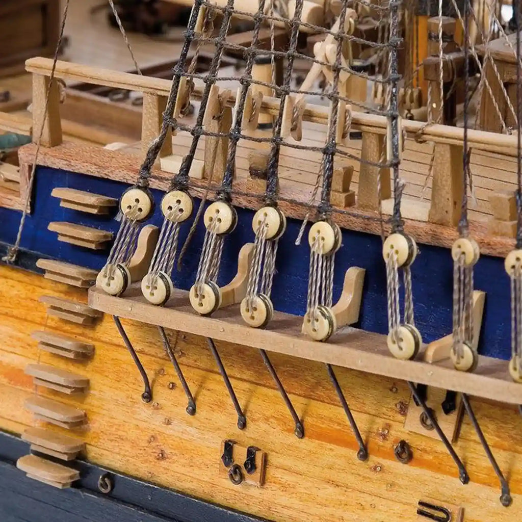 Maqueta de barco de madera Endeavour