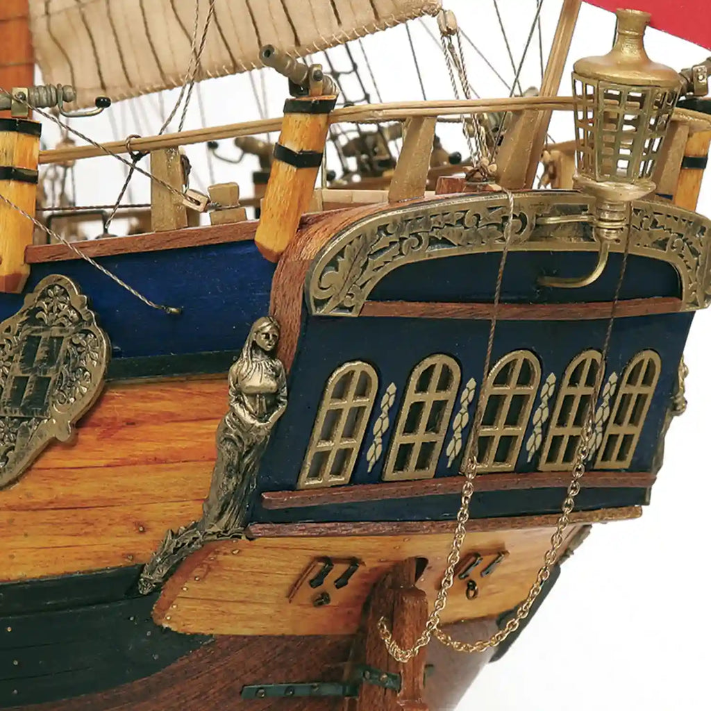 Maqueta de barco de madera Endeavour