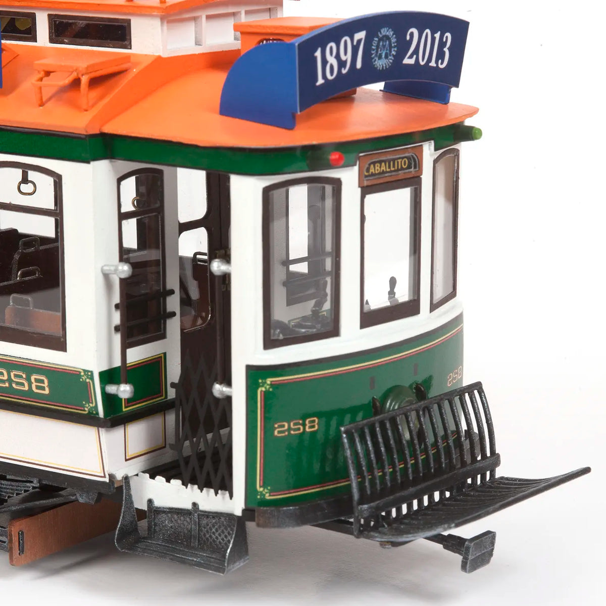 Maqueta de tranvía Buenos Aires de metal-madera