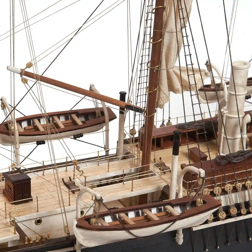 Maqueta de barco de madera HMS Endurance