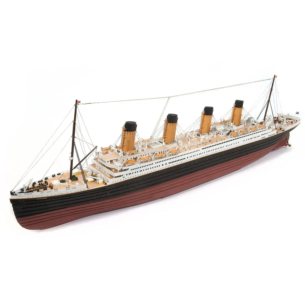 Maqueta de barco de madera Titanic