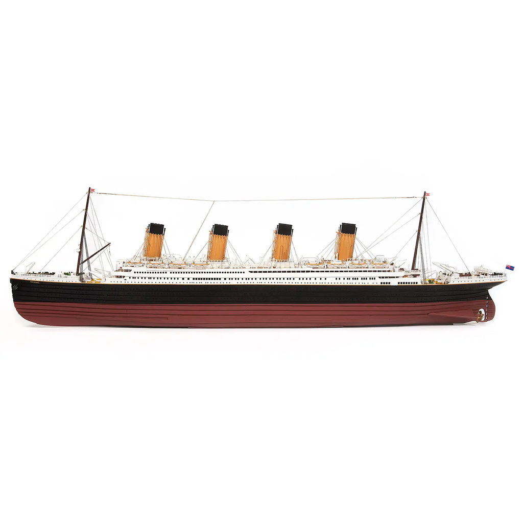 Maqueta de barco de madera Titanic