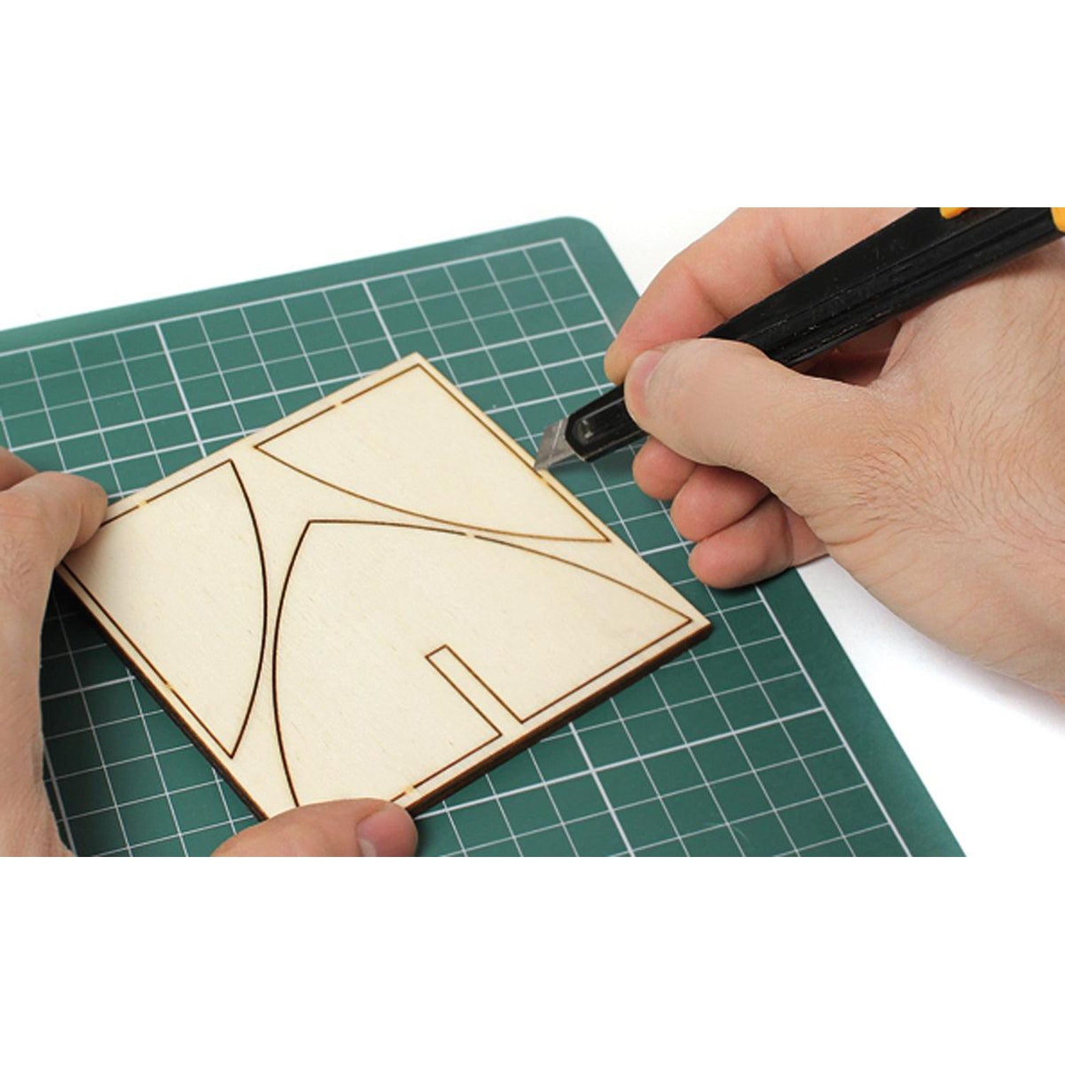 Tapete de corte 450x300 mm para uso en confeccióon de maquetas de madera