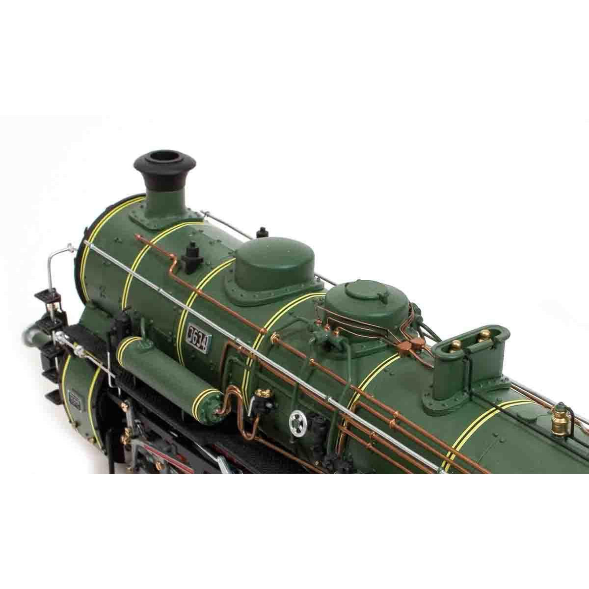Maqueta de tren S3/6 BR-18 de madera y metal