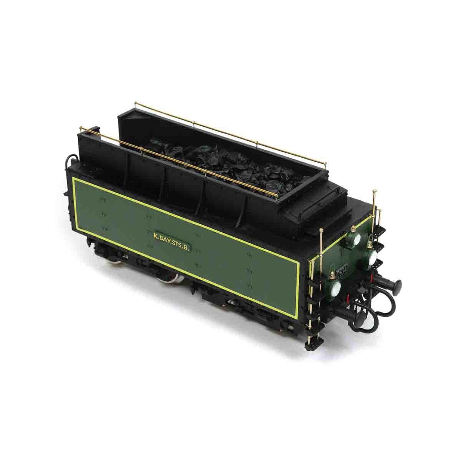 Maqueta de tren S3/6 BR-18 de madera y metal