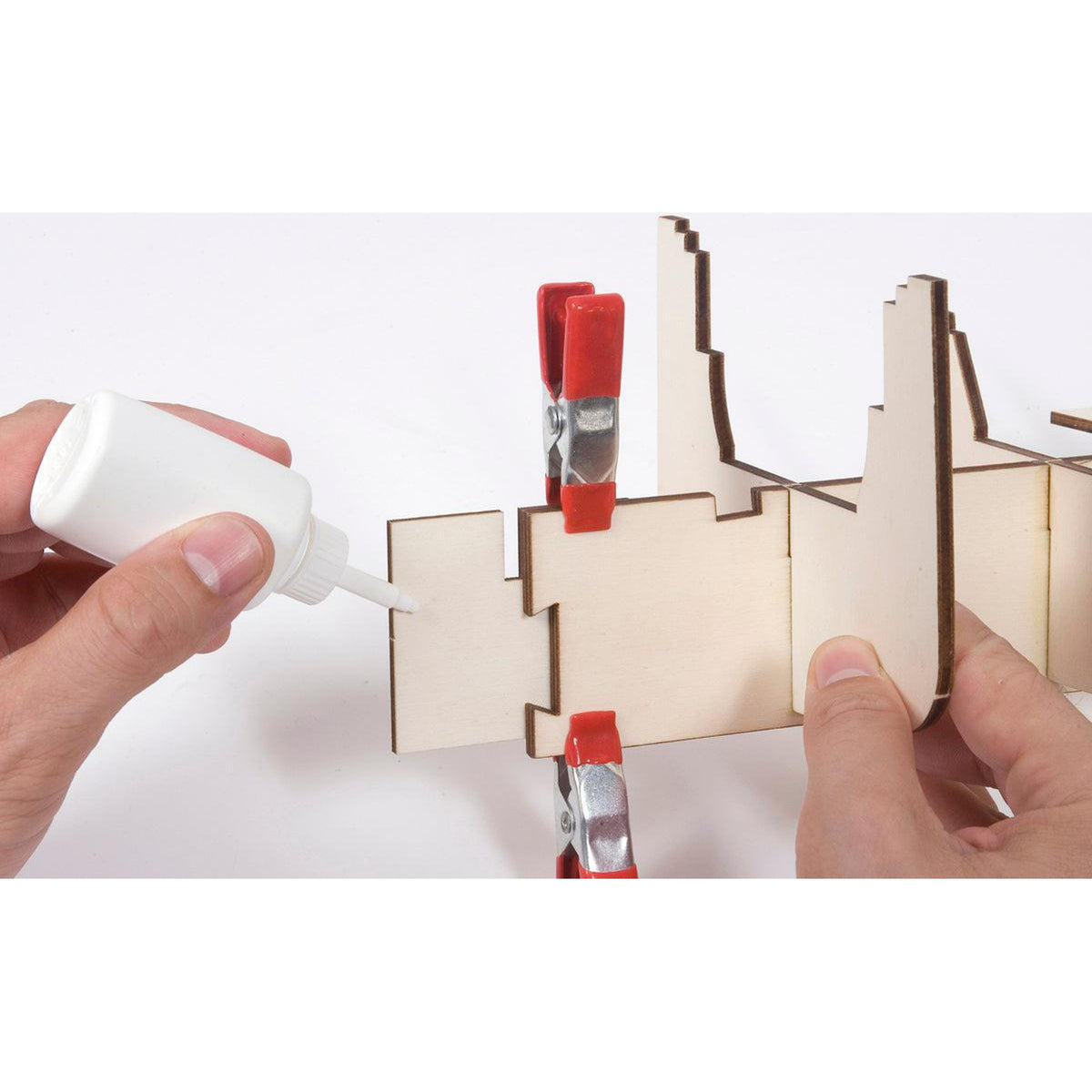 Minipinzas para sujeción en el montaje de maquetas y modelismo
